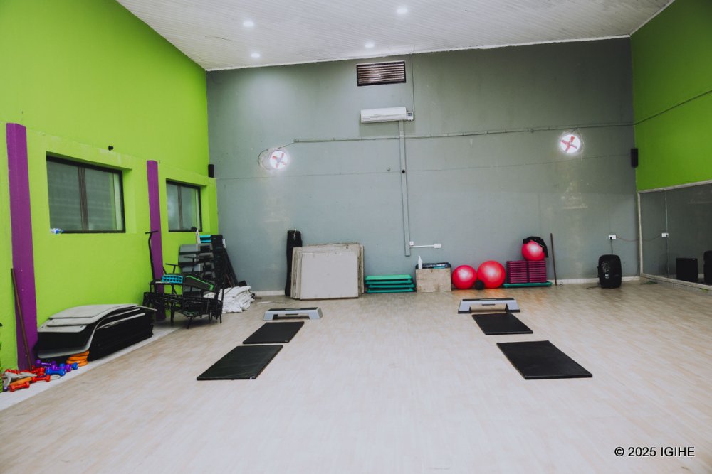 The Remera branch includes an expanded aerobics class area that can host up to 60 people at a time.