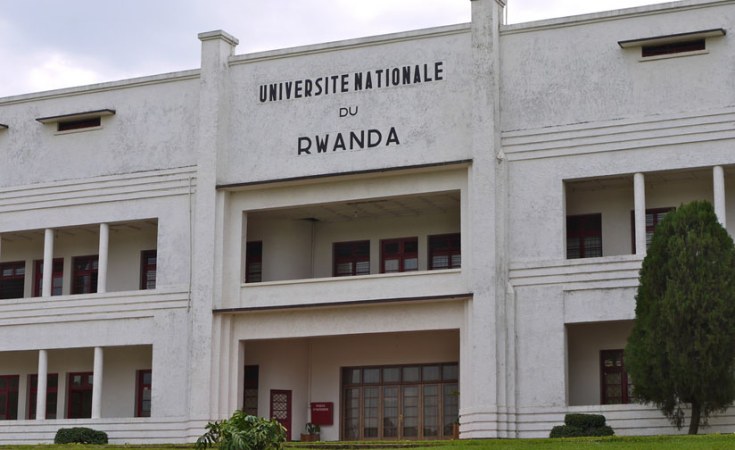 The University of Rwanda preparatory program aims to support a smooth transition from high school to university.