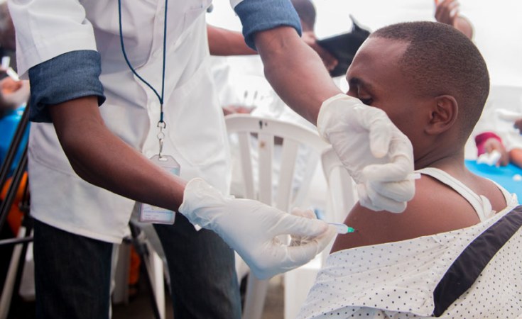 Rwandans who completed studies in Nursing but who work in other sectors in Rwanda have joined hands with medical doctors to fight against the spread of coronavirus.