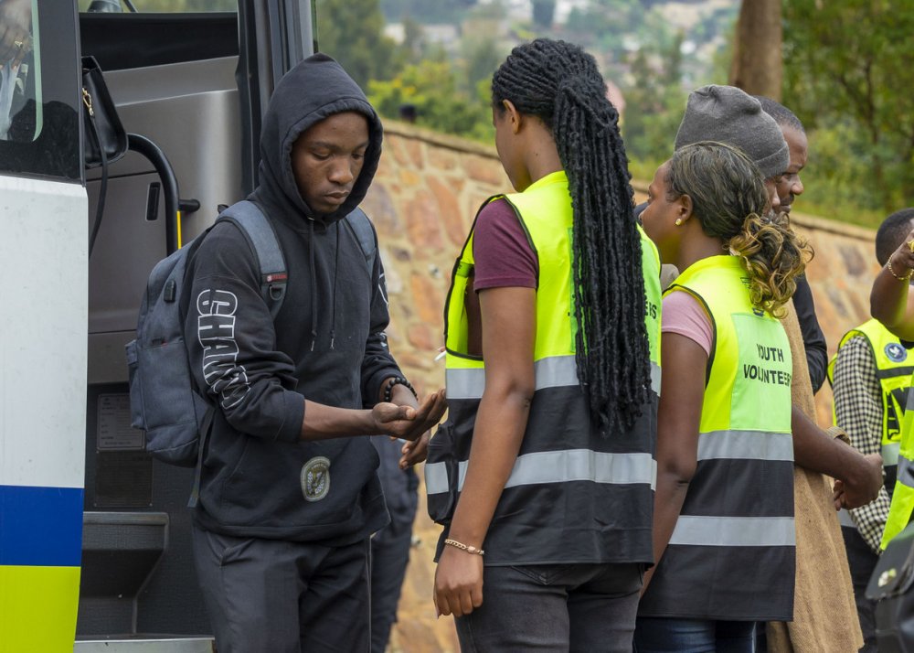 Officials were designated to oversee the maintenance of hygiene standards during the transportation of displaced UN personnel.