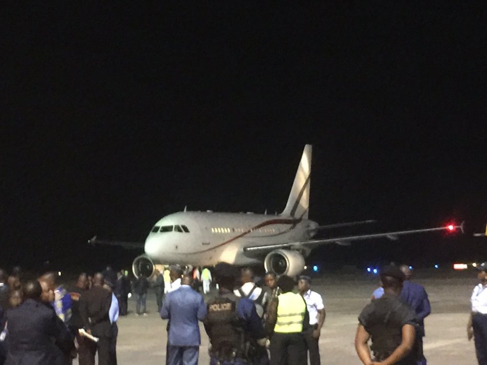The body of longtime Congolese opposition leader Etienne Tshisekedi arrived Thursday evening in Kinshasa