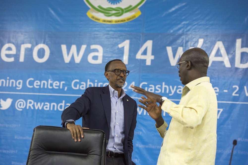 President Paul Kagame with Prime Minister Anastase Murekezi at the beginning of  the 14th leadership retreat in Gabiro combat training center. 