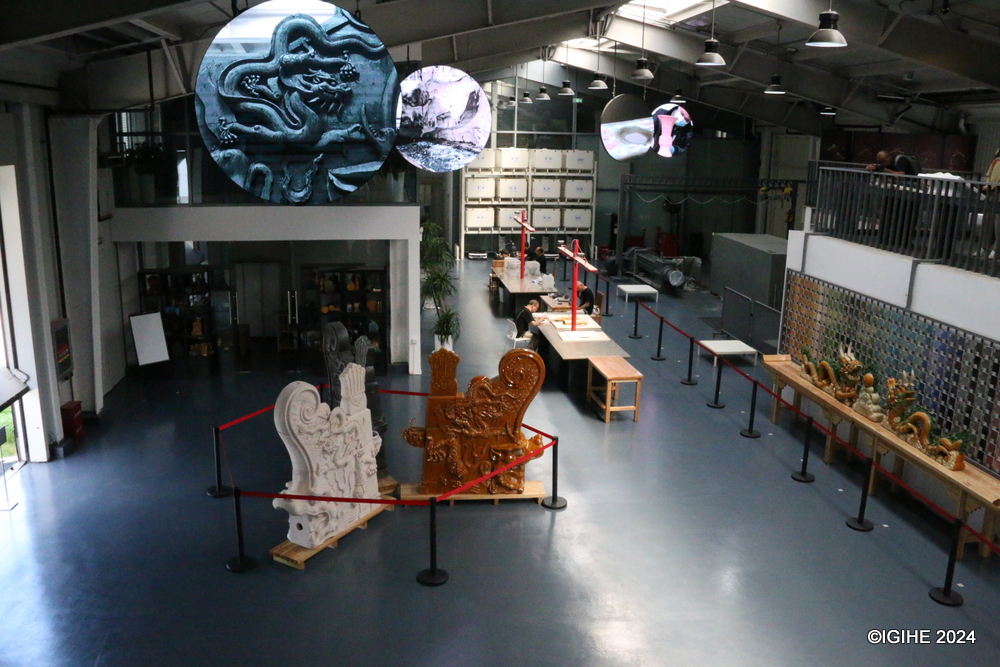 The park has also inaugurated a museum dedicated to colored-glaze culture.