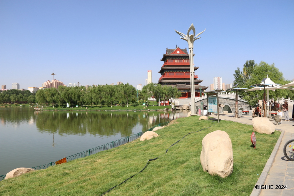 Opened in May 2016, Yuxi Riverside Park in Yulin City invites you to explore its scenic vistas and vibrant recreational facilities, becoming an instant favorite among the community.