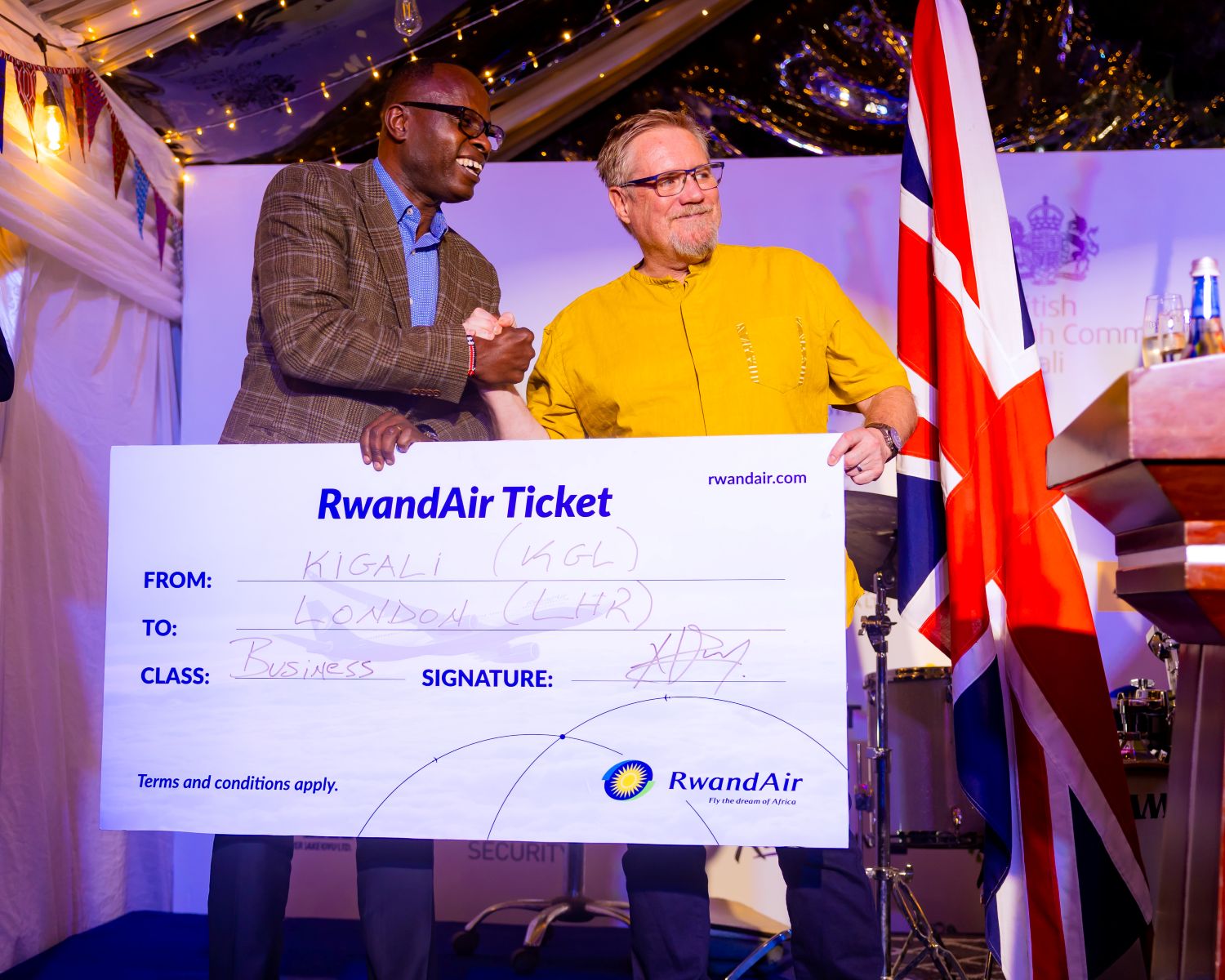 Guests enjoyed a raffle in which two attendees won business-class RwandaAir tickets to attend the King’s Birthday celebrations in the UK.