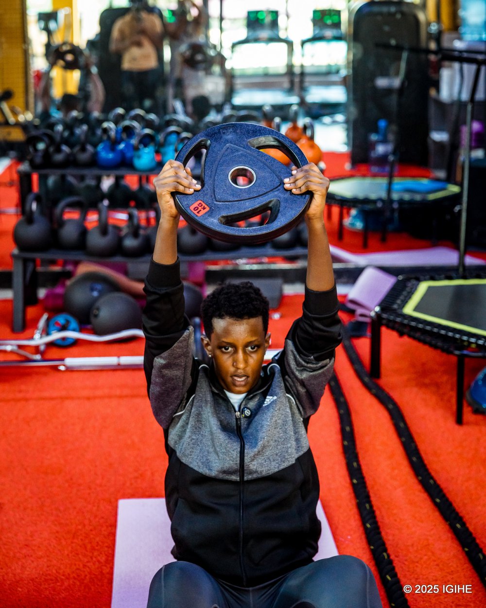 Kalimpinya trains under coach Liberté, who focuses on cardio and core strength.