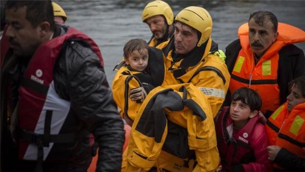 Since January, at least 907,712 refugees and migrants made the journey to Europe