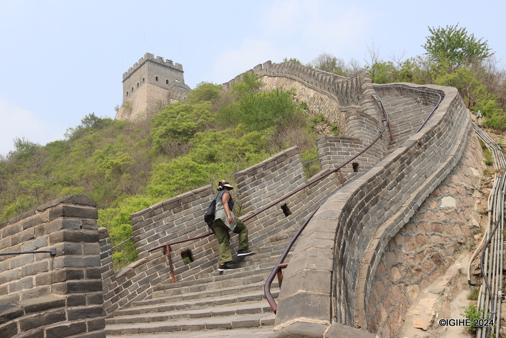 Nestled amidst towering mountains, the Juyongguan Great Wall offers a breathtaking setting for its visitors.