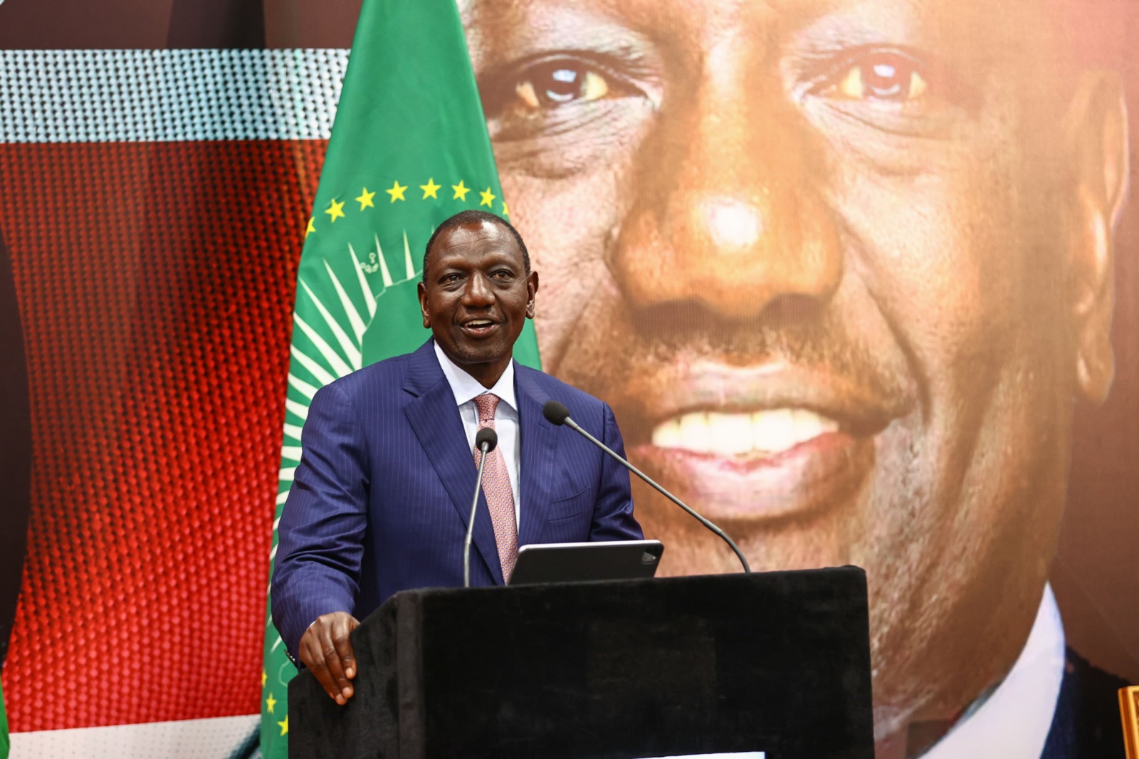 Kenya’s President William Ruto has hailed his Rwandan counterpart Paul Kagame for the tremendous growth and unity witnessed in Rwanda over the last 30 years.