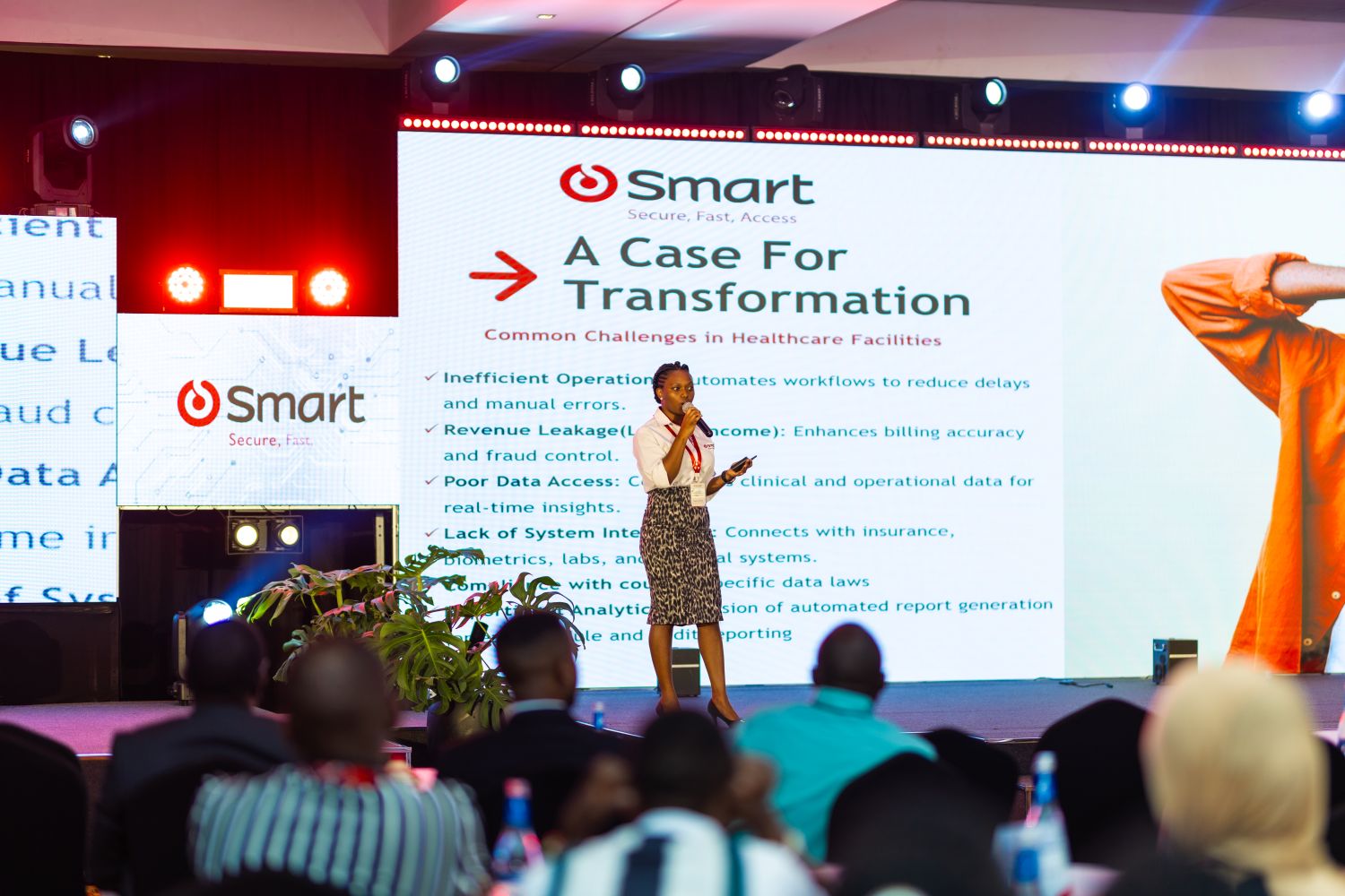 The team showcased Smart Application's broader ecosystem of solutions. 