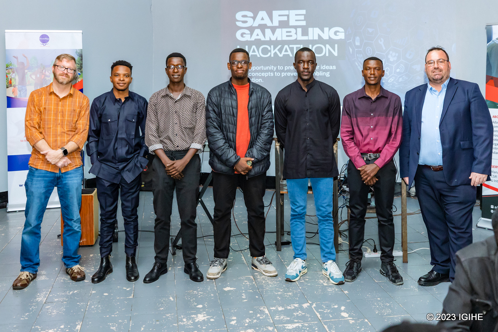 Contestants in a group photo with organizers of the event. 