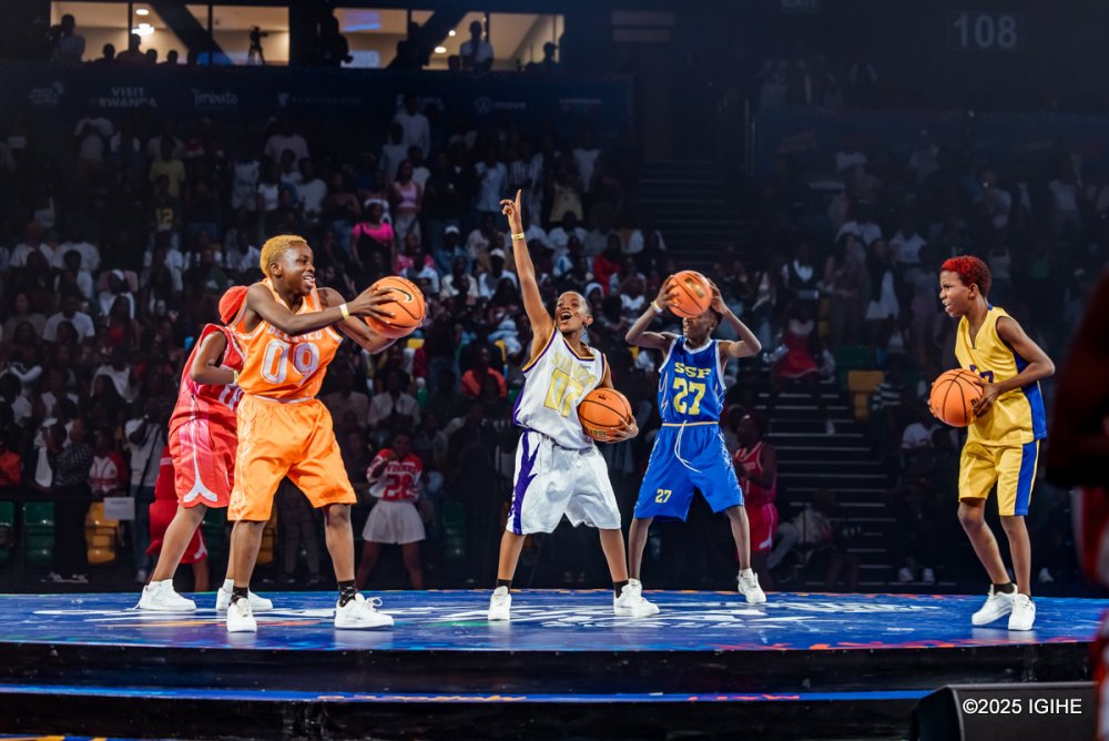 The festival brings together over 300 young athletes from 20 African countries.