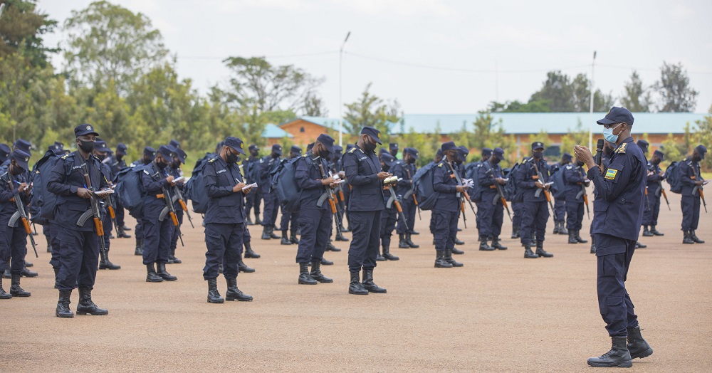 IGP Dan Munyuza briefed Police officers ahead of South Sudan rotation, reminding them to put the "Rwandan spirit" ahead in their peacekeeping duties. 