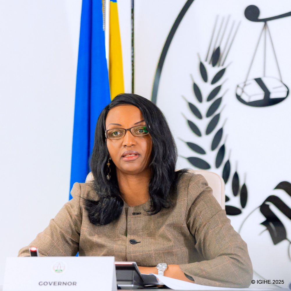 The decision was announced on Thursday during the November Monetary Policy Committee (MPC) and Financial Stability Committee (FSC) briefing by Governor Soraya Hakuziyaremye.