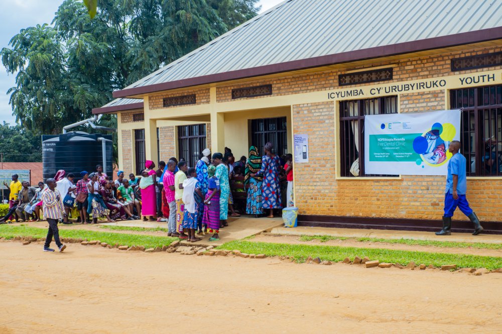 Gahanga residents turned up in large number at the health center for dental treatment. 