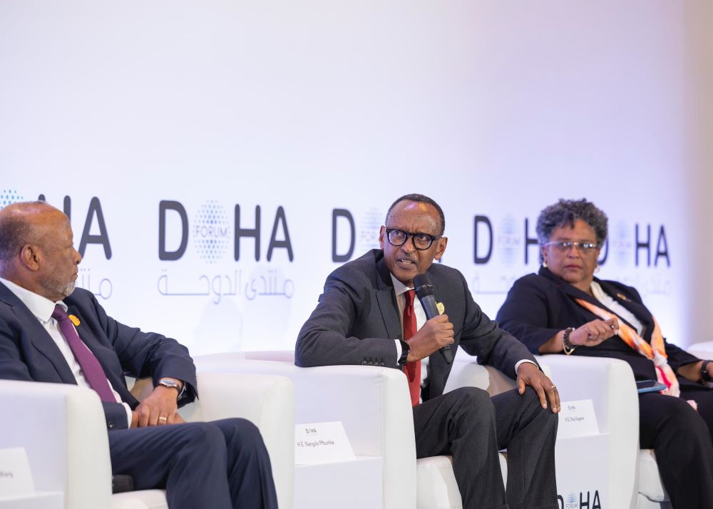 President Kagame speaking on a panel co-hosted by the Doha Forum and the Center for China and Globalization.