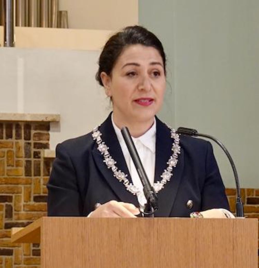 The Deputy Mayor of Amsterdam, Madam Touria Meliani attended the commemoration event.