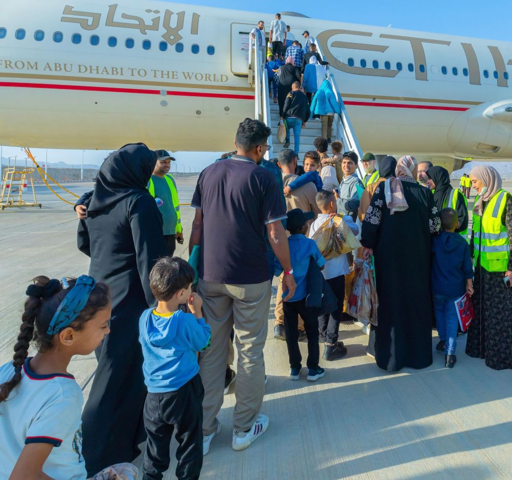 The flight departed from Ramon Airport in Israel, transiting through the Karam Abu Salem crossing, and transported 101 injured individuals, accompanied by 87 family members.