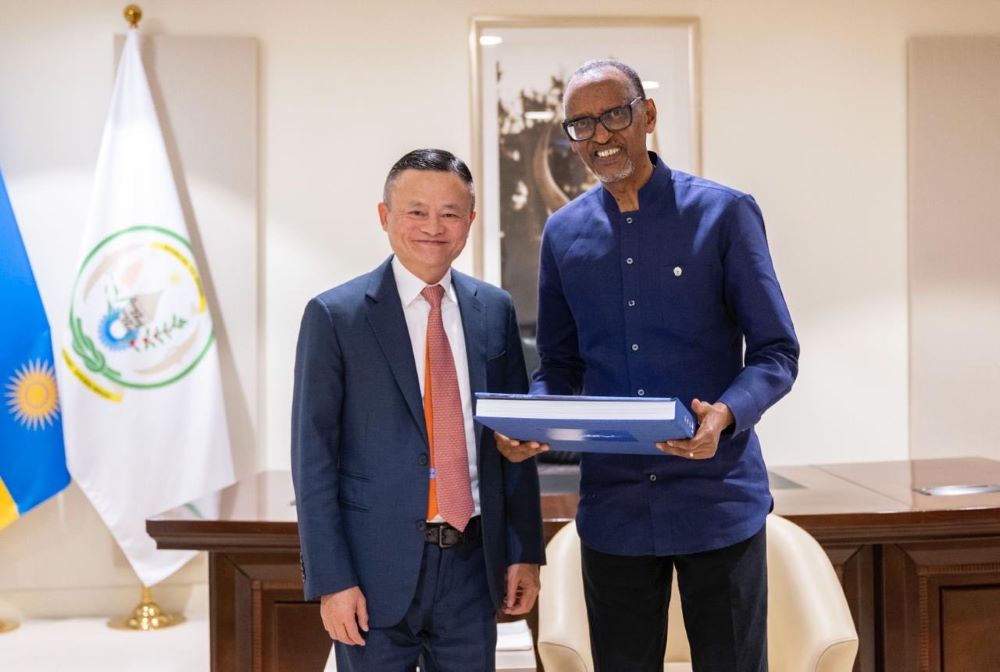 President Kagame met with Jack Ma, Founder of Alibaba Group at Urugwiro Village on Saturday, December 13.