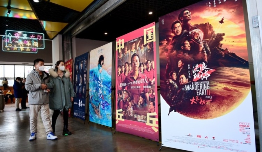 Chinese people celebrating the Spring Festival this year have been treated to several movie blockbusters that display cultural confidence, with a distinctive Chinese spirit that resonates deeply with audiences.