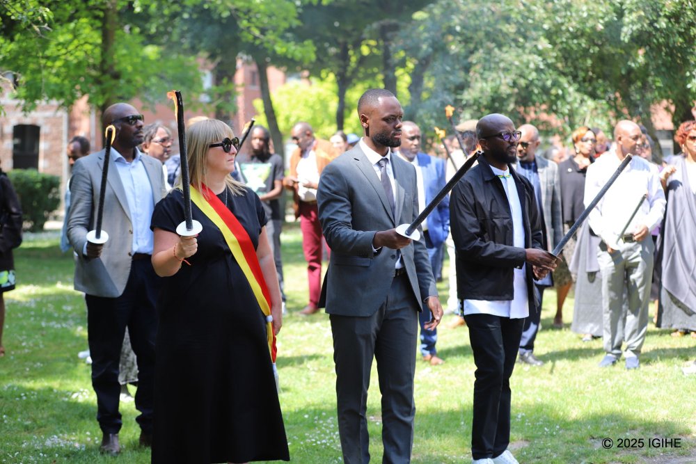 Natacha Vandenberghe, representing the City of Mons, reminded attendees how the Tutsi were killed simply because of their identity and how they were abandoned.