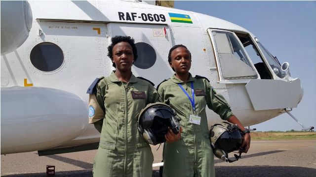 Second Lieutenants Chantal Mucyo Karerangabo and Meron Mutesi Rugazora are among the first qualified female pilots to be deployed with UNMISS. Photo/UNMISS