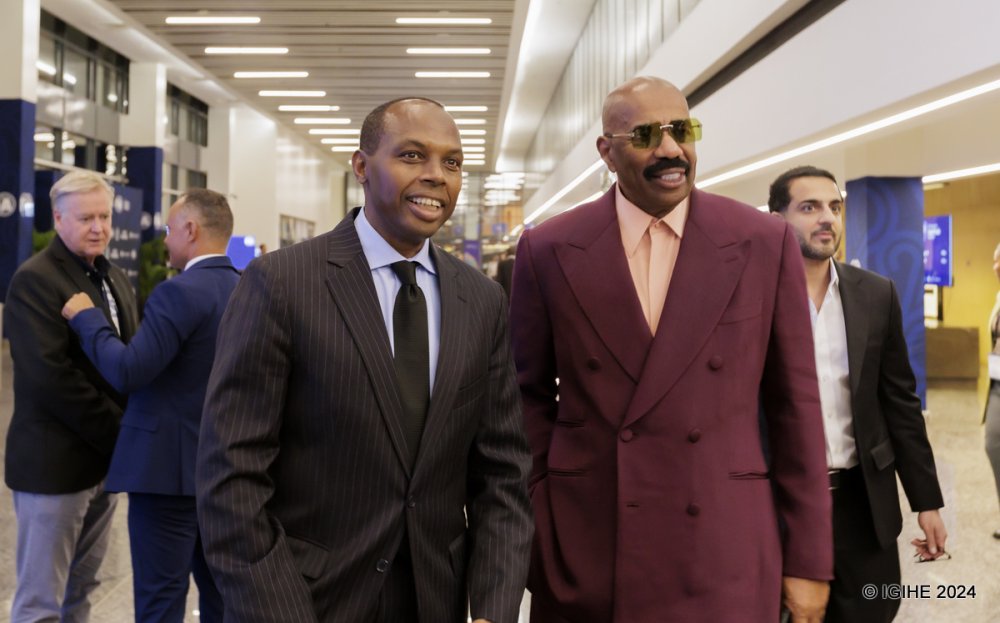 Steve Harvey joined in the ceremony to celebrate the FIA’s 120th anniversary.