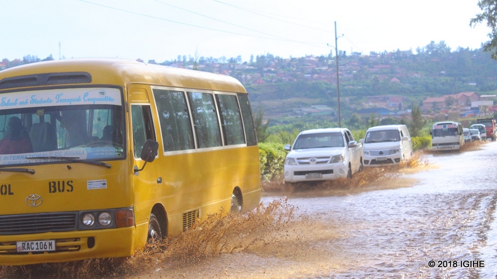 The Kigali-Muhanga road, last rehabilitated in 2000, has witnessed deterioration in various sections.