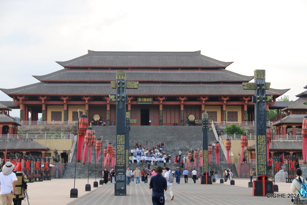 The African youths also visited Hengdian World Studios.