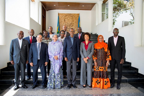 President Paul Kagame with the African union overhaul team yesterday