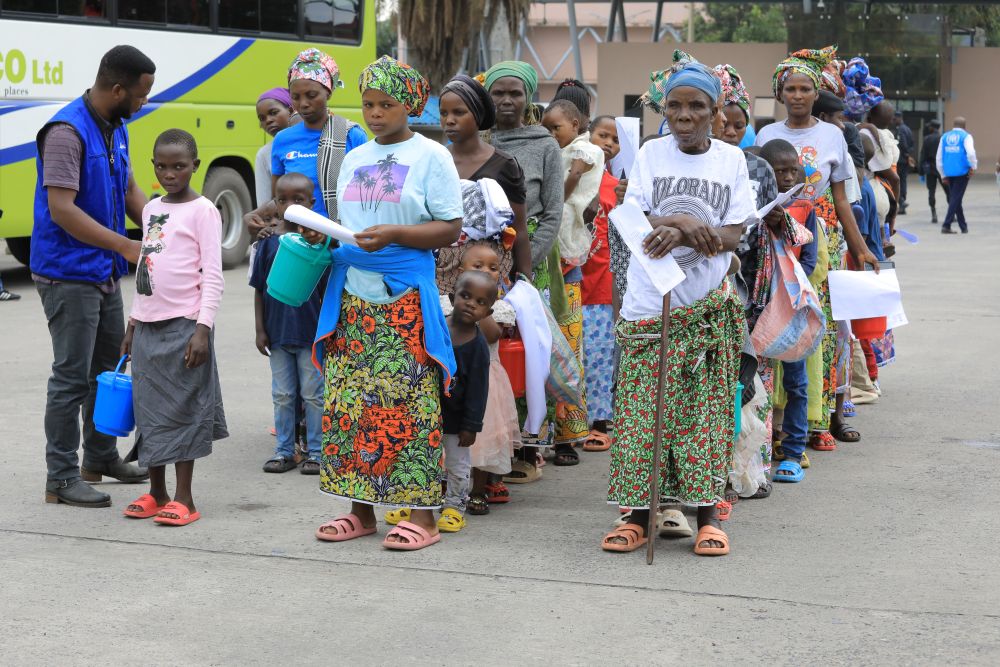 The returnees were then taken to the Nyarushishi Transit Center in Rusizi District, where they will stay temporarily.