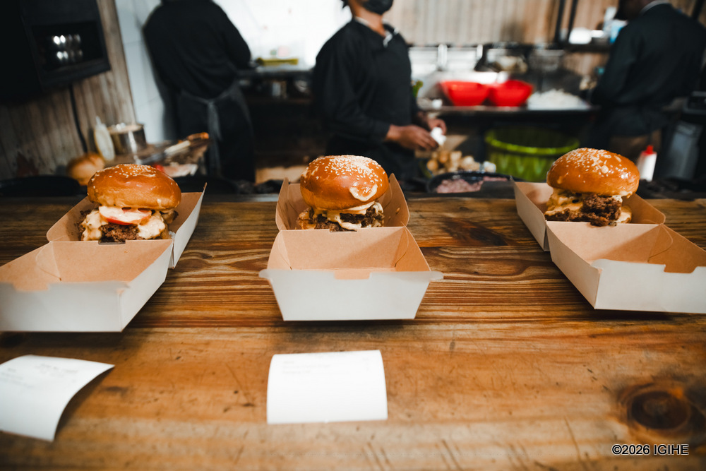 Burger Bros’ approach emphasises fresh, high-quality ingredients and handmade components, including their secret spice mix and signature sauces.