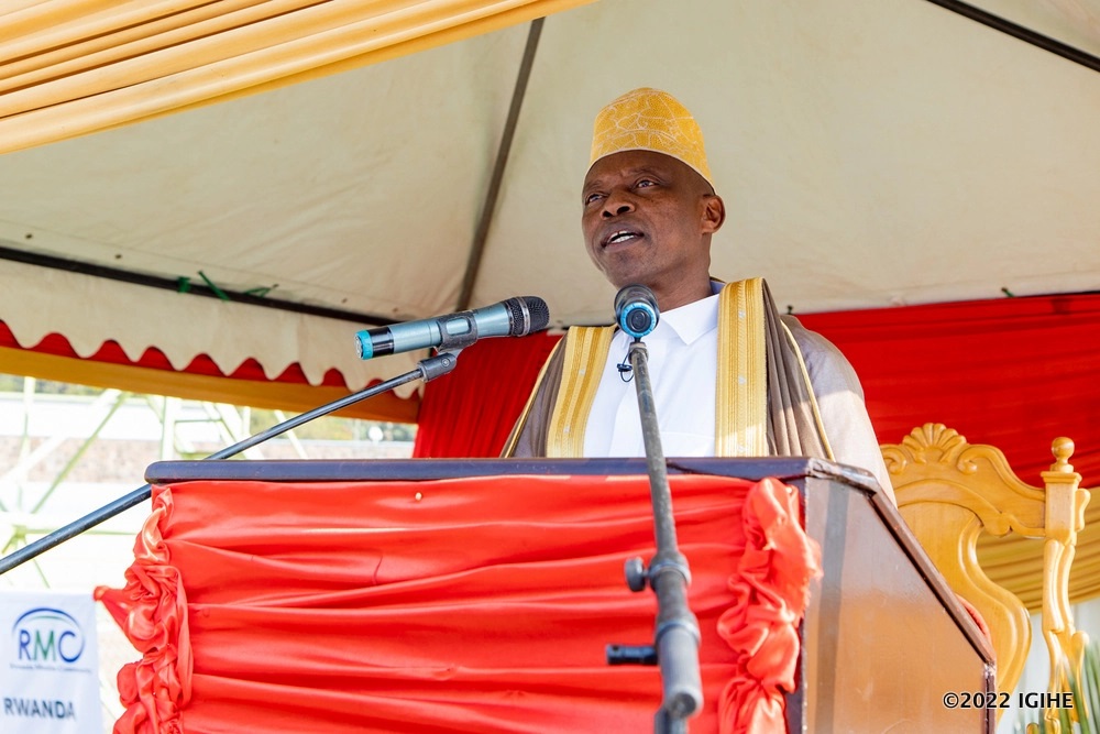 Sheikh Hitimana also requested Muslims to share foods with friends and vulnerable people.