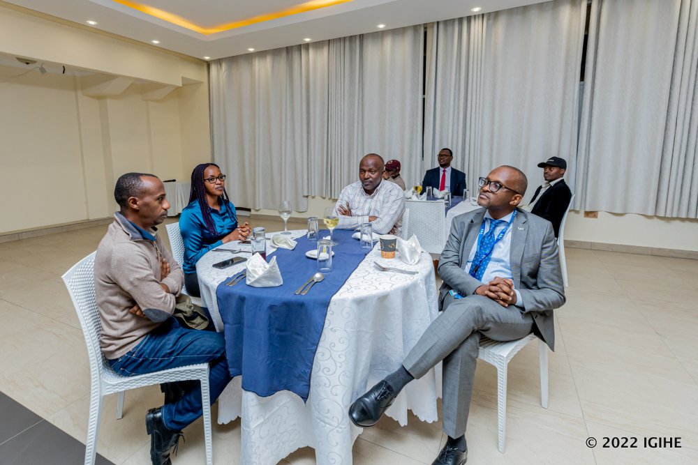 The event brought together the bank's clients and leaders. 
