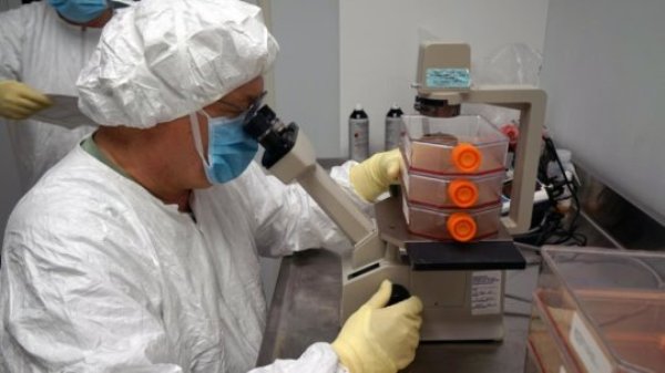 This is a photograph of a WRAIR Pilot Bioproduction Facility.