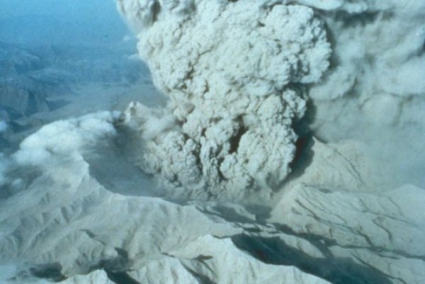 The caldera of Mount Pinatubo on June 22, 1991.