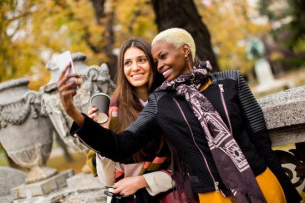 The largest study to date builds on previous research showing social networks are related to higher quality of life and healthy lifestyle factors 