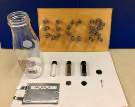 Waste glass bottles are turned into nanosilicon anodes using a low cost chemical process.