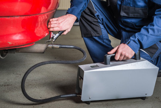 Diagnostic sensor applied to the exhaust of a car.