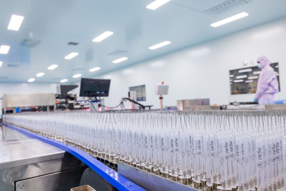 The TKMD facility, located in the Mwulire industrial zone in Rwamagana District, aims to meet local demand while also supplying other African nations facing syringe shortages.