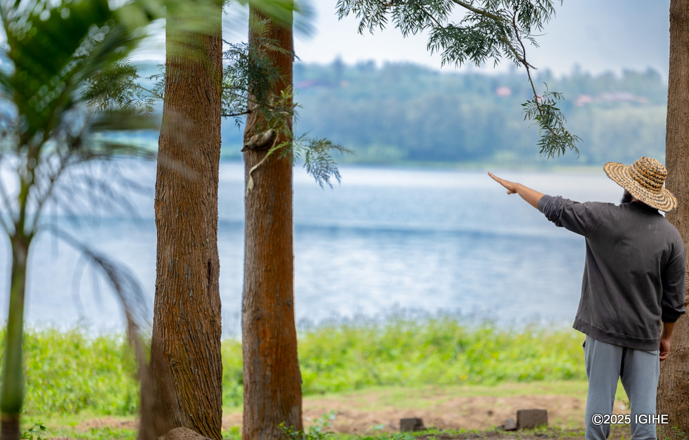 Every morning, Richi and his family do yoga on the lake shore, watching fishermen cast nets at 7:30 a.m.