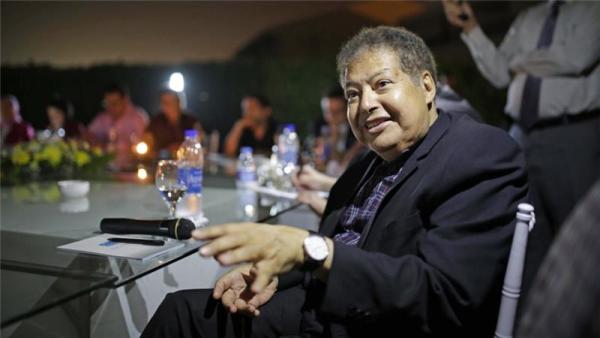 Zewail is survived by his wife and four children