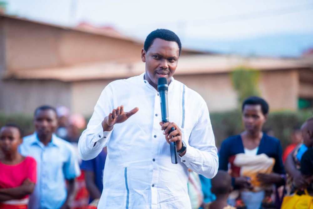 Emmy Ngabonziza, the Executive Administrator of Nyarugenge District, expressed gratitude to Serena Hotel for their support of the government’s initiatives.