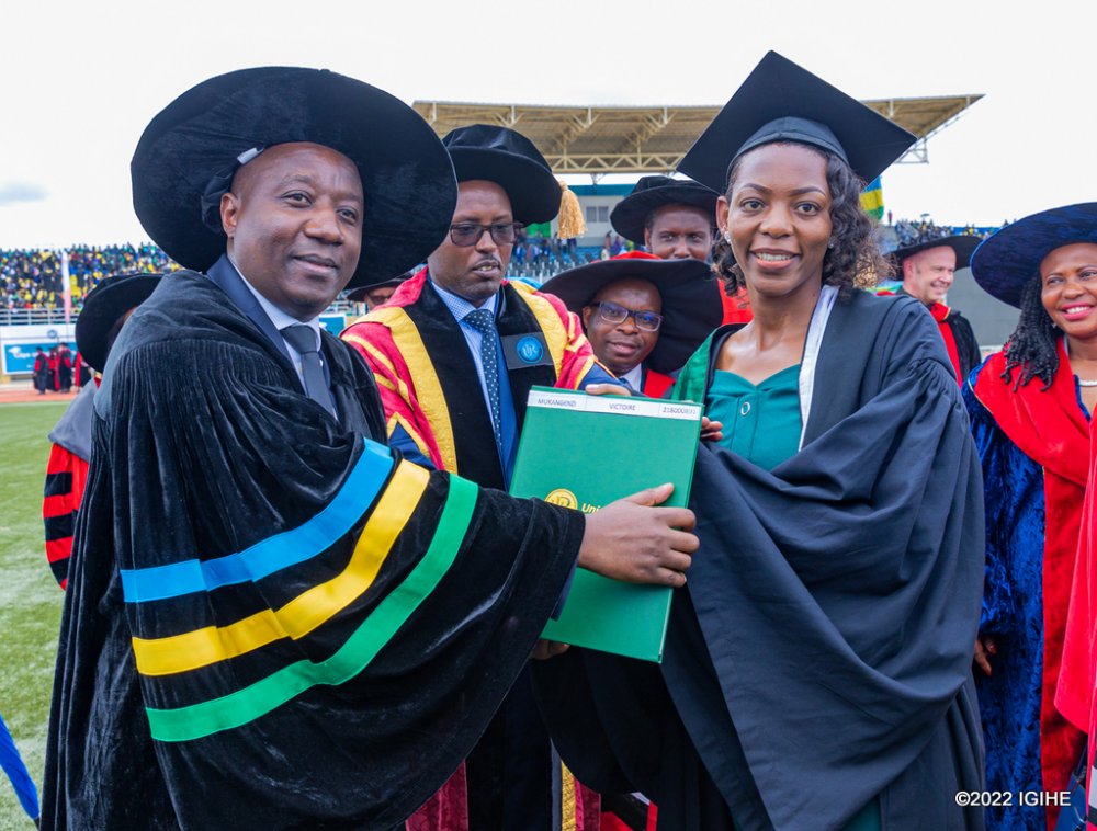 Premier Ngirente has urged UR graduates to be agents of positive change. 