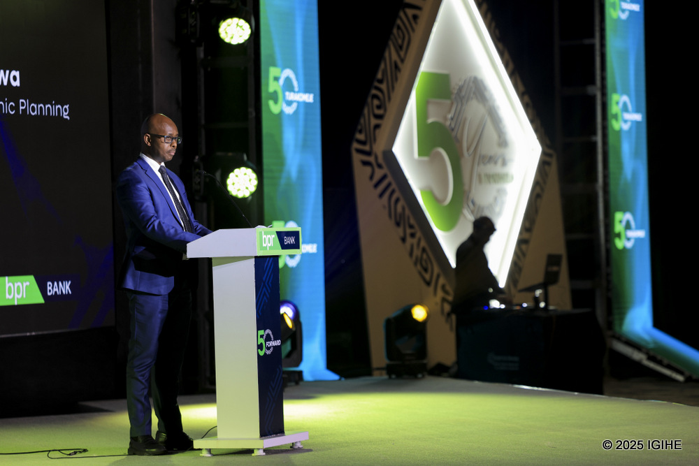 Minister Murangwa urged BPR Bank Rwanda Plc to continue playing a role in the country's development.