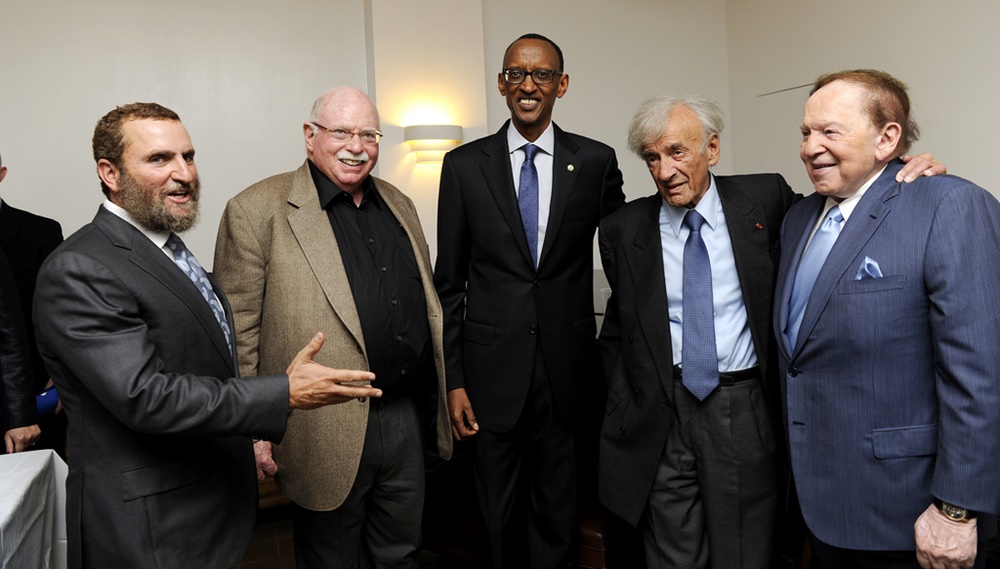 President Kagame with Rabbi Shmuley Boteach (first from left) and Elie Wiesel ( second from right) in a talk organized by World Values Network in September 2013:Photo Village Urugwiro