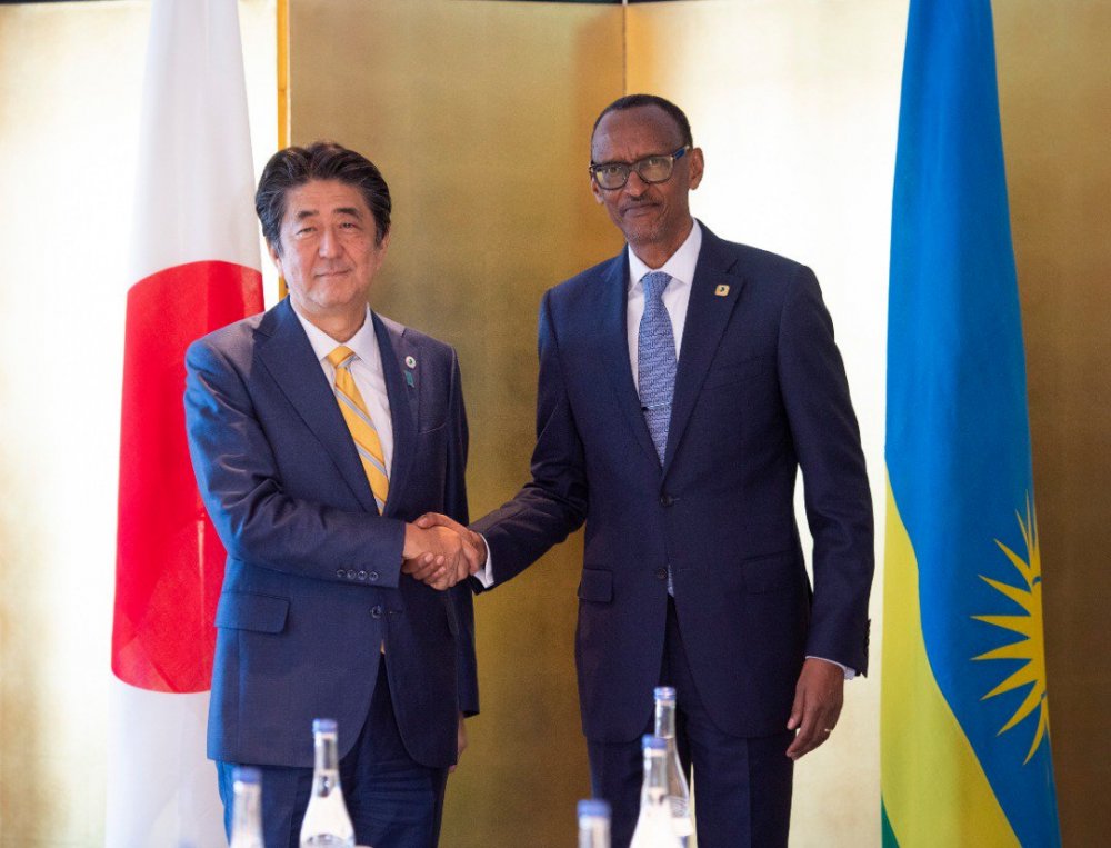 President Kagame has held a talk with the Prime Minister of Japan,  Shinzo Abe