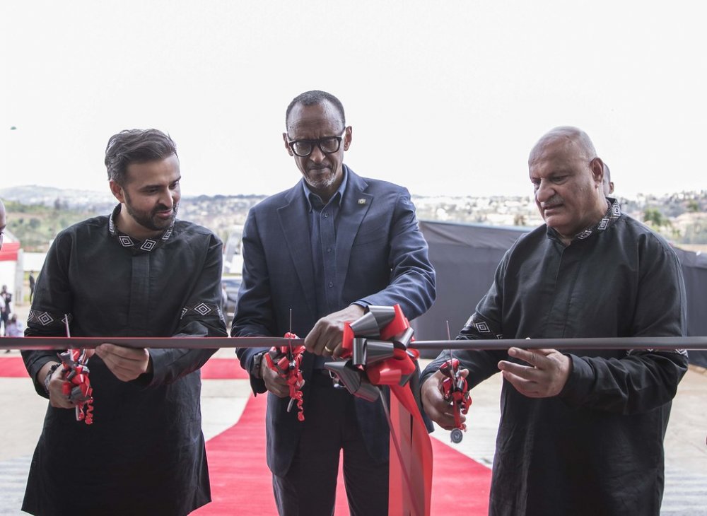 President Paul Kagame  launched Mara Phones factory