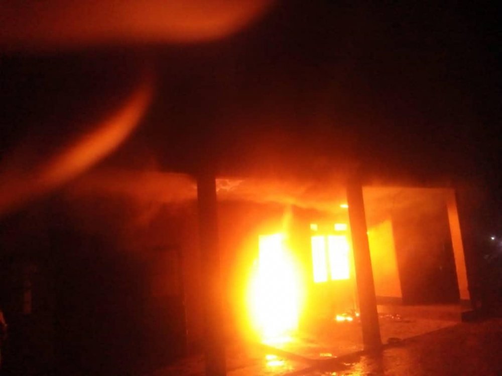 The two buildings were burnt to ashes.