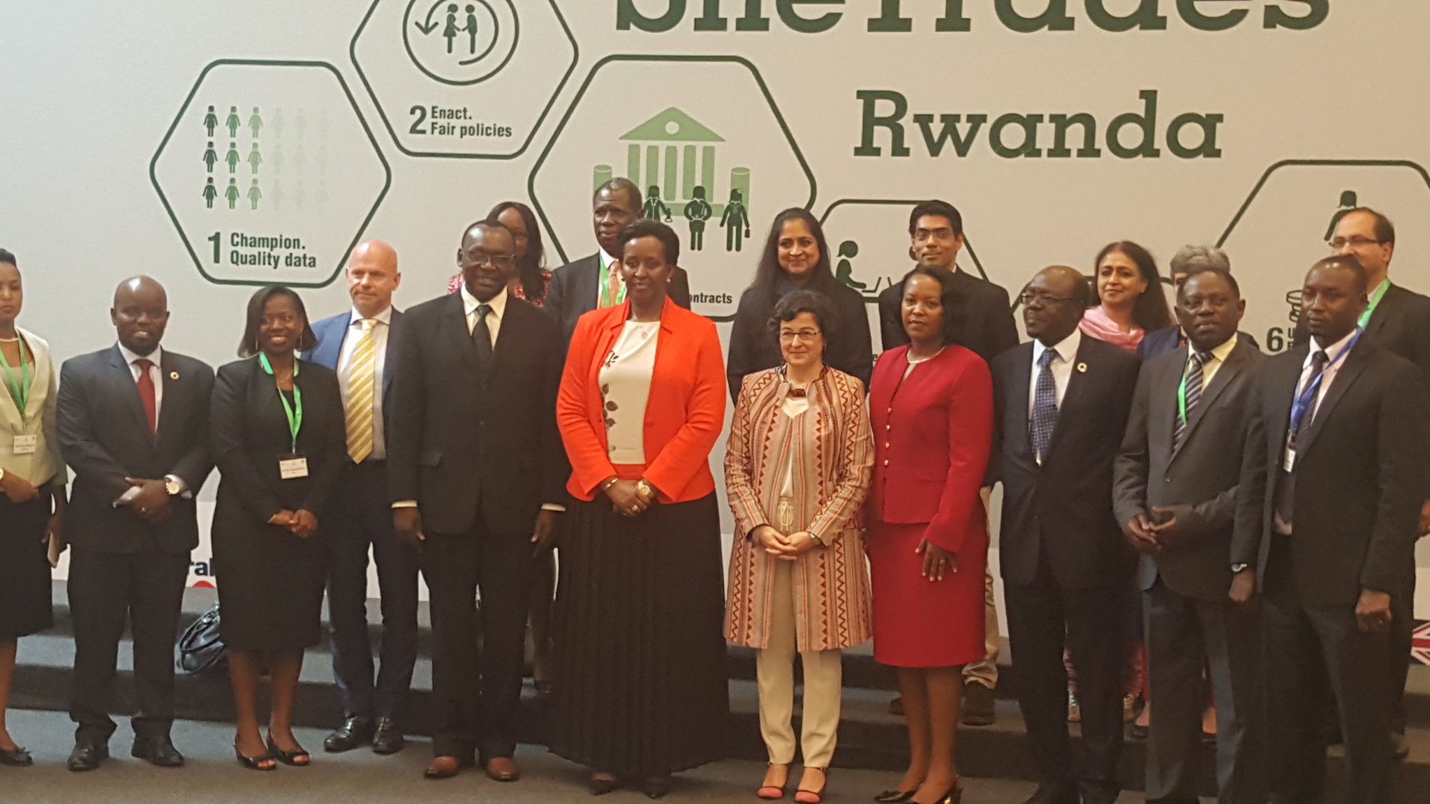Rwanda’s First Lady Jeannette Kagame with government officials during the launch of SheTrades Rwanda.